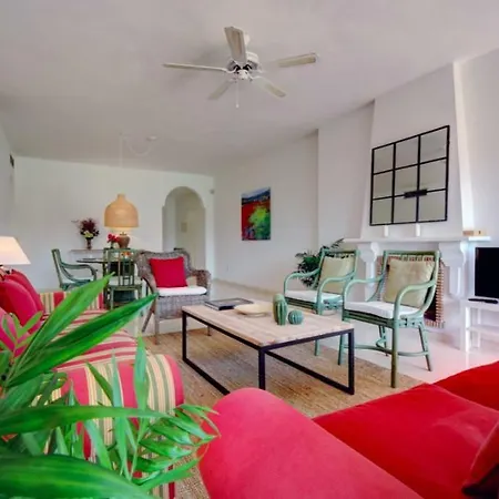 Appartement Spacious & Modern 2 Bdr In Atalaya Golf Benahavis *