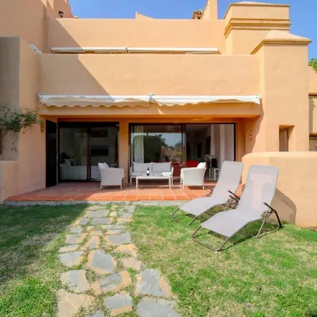 Spacious & Modern 2 Bdr In Atalaya Golf Benahavis