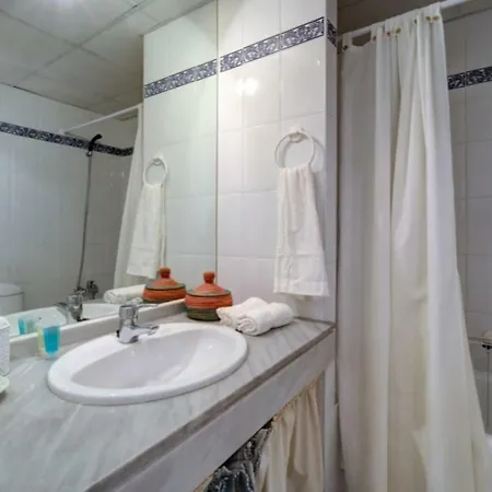 Spacious & Modern 2 Bdr In Atalaya Golf Benahavis