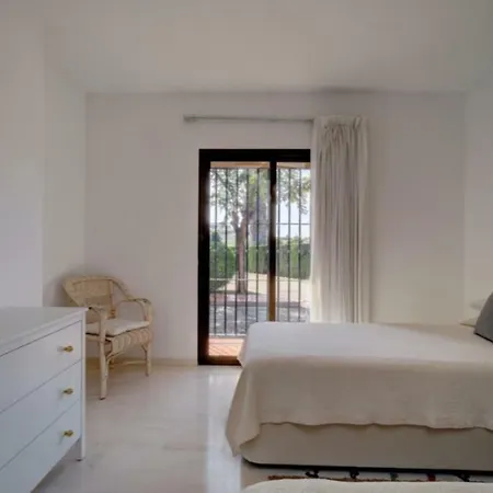 Spacious & Modern 2 Bdr In Atalaya Golf Benahavis *